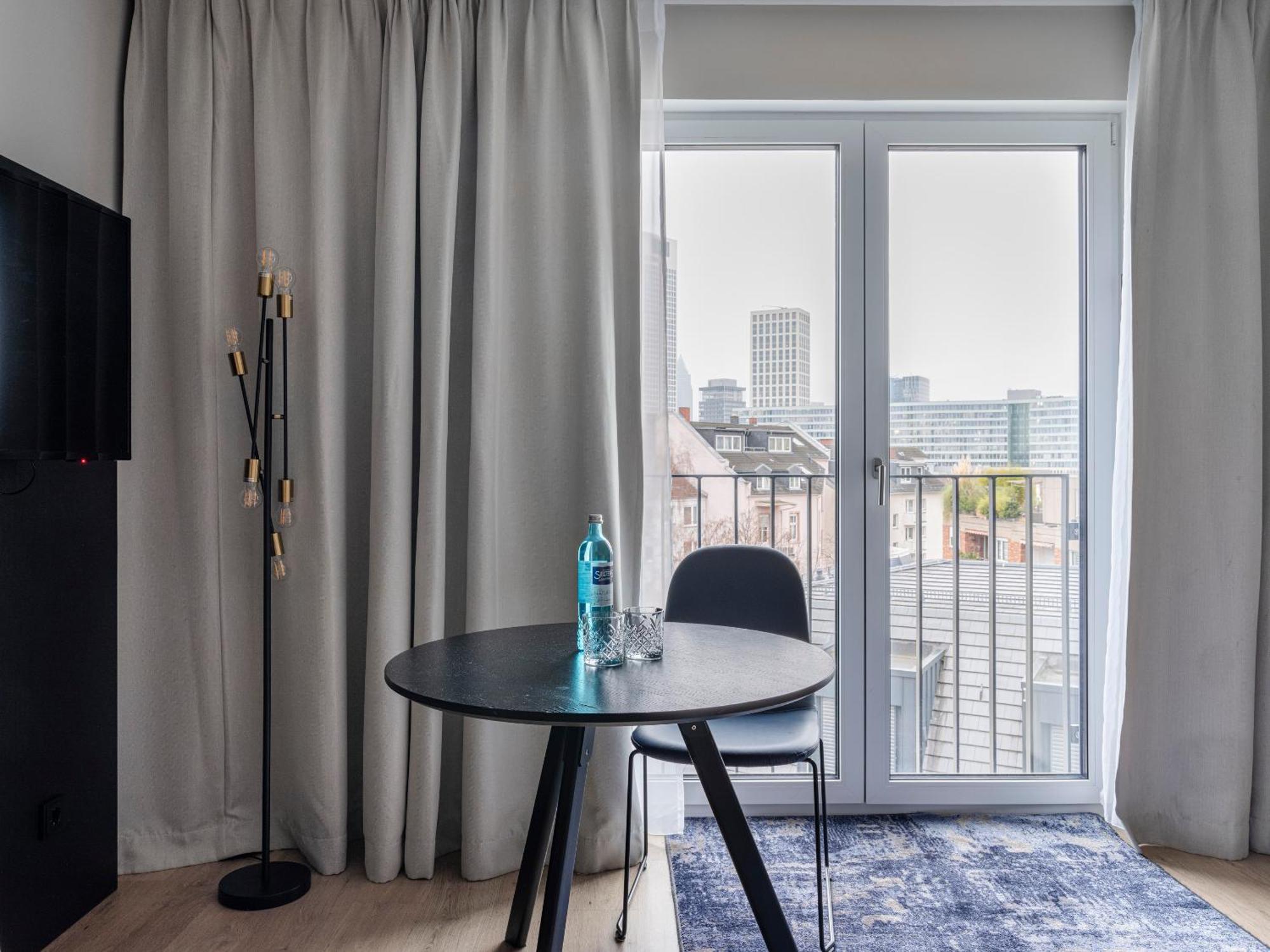 Numa Frankfurt Bloc Aparthotel Франкфурт на Майн Екстериор снимка